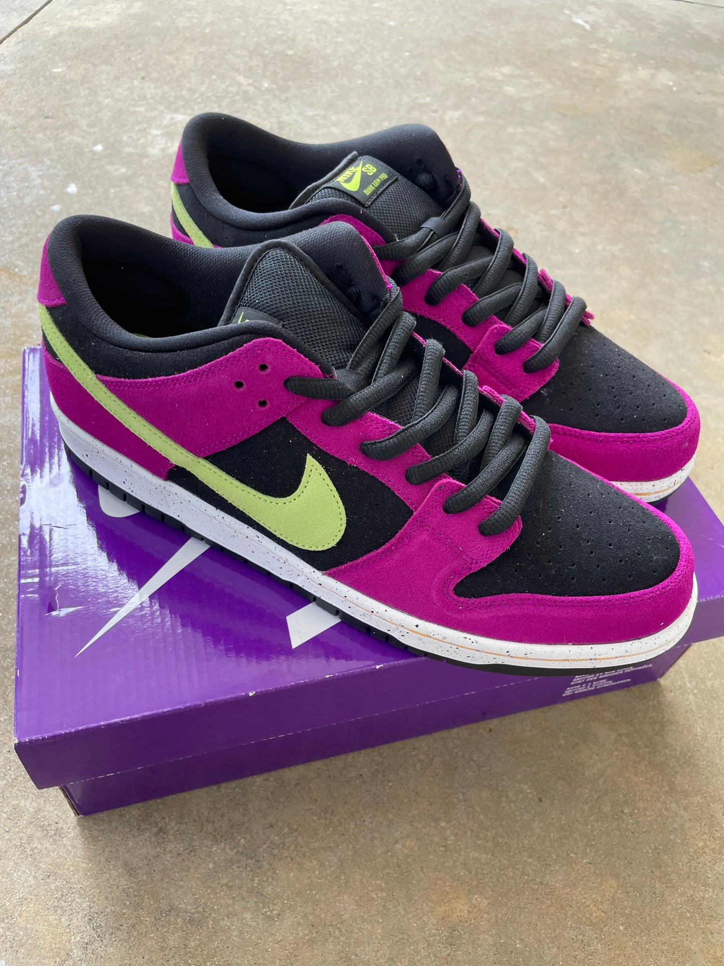 Nike SB Dunk low pro ACG TERRA RED PLUM