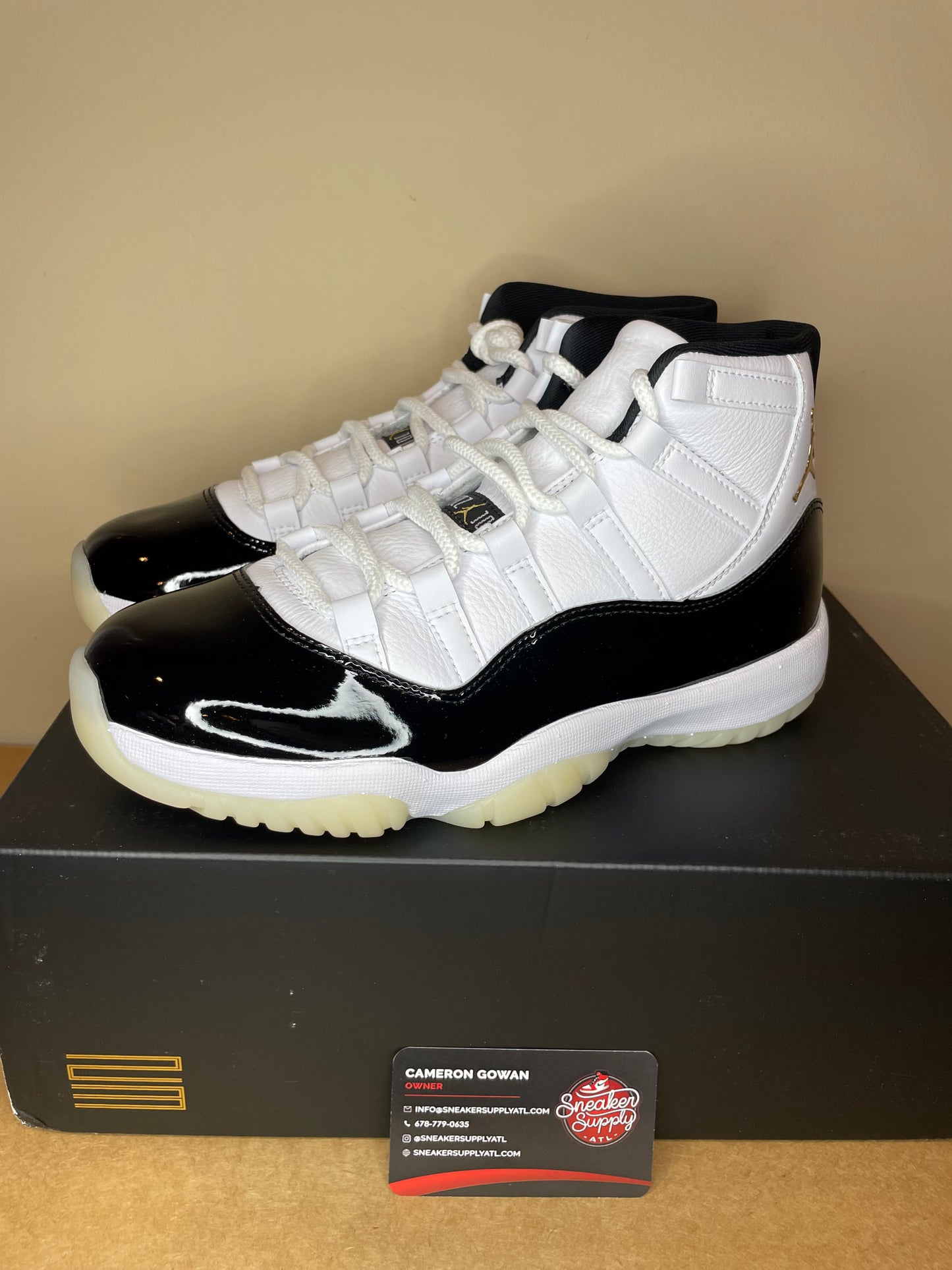 AIR JORDAN 11 RETRO 'GRATITUDE / DEFINING MOMENTS'